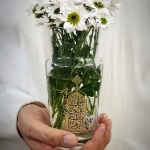 تصویر  گلدان شیشه ای طرح صل الله علیک یا فاطمه الزهرا