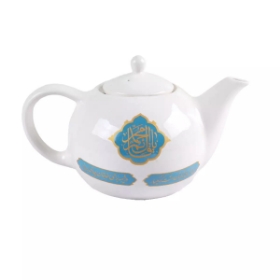 قوری چینی طرح این آرزوی نوکرتان است که یک بار در خیمه برای خودتان چای بریزد